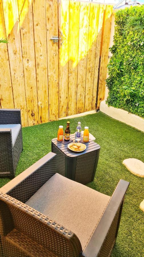 T2 Chambre Miroir Jardin Et Parking Prive Marsylia Zewnętrze zdjęcie