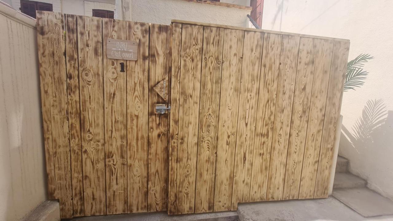T2 Chambre Miroir Jardin Et Parking Prive Marsylia Zewnętrze zdjęcie