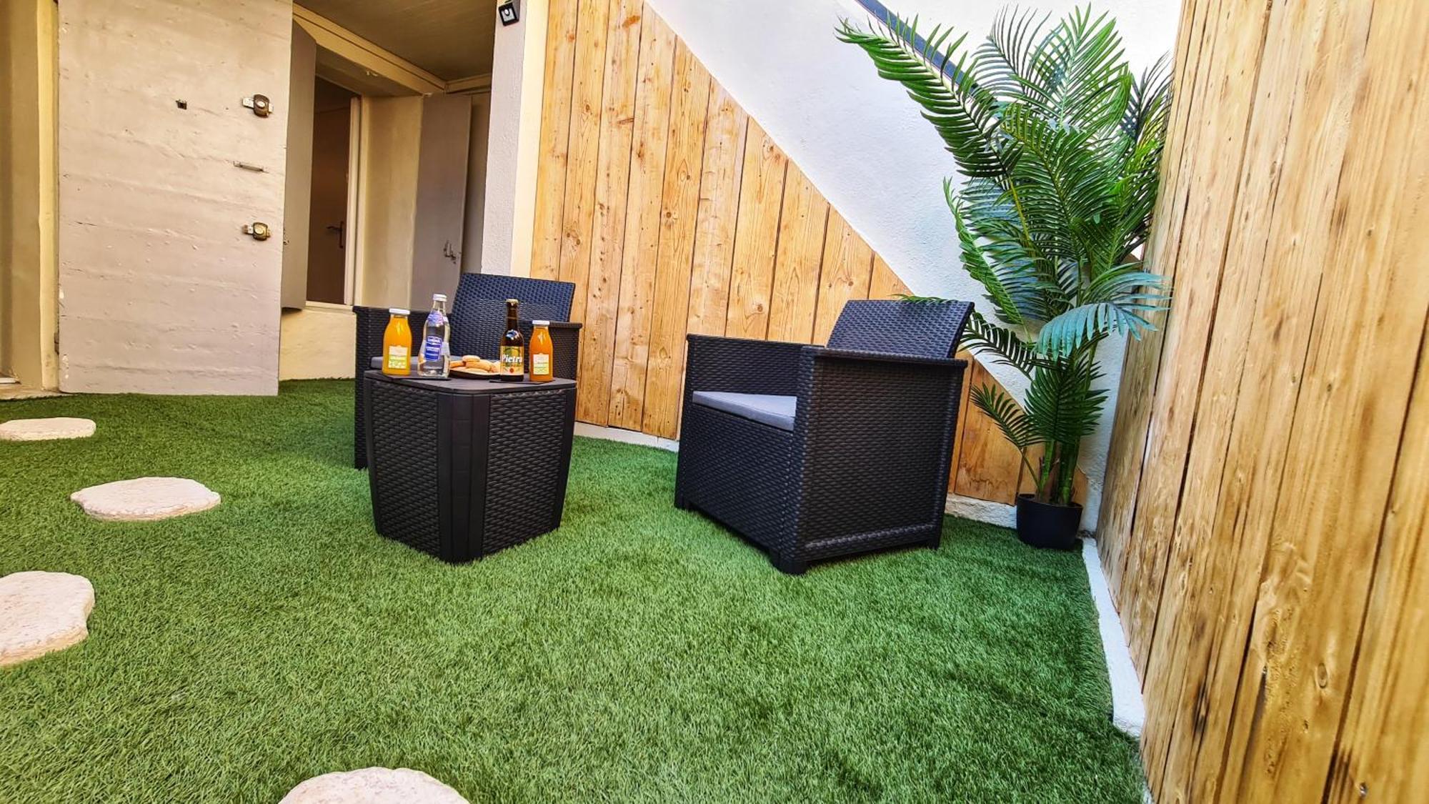 T2 Chambre Miroir Jardin Et Parking Prive Marsylia Zewnętrze zdjęcie